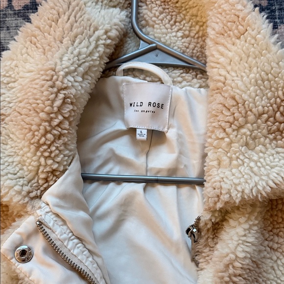 Wild Rose Cream and White Sherpa Jacket - Picture 2 of 3